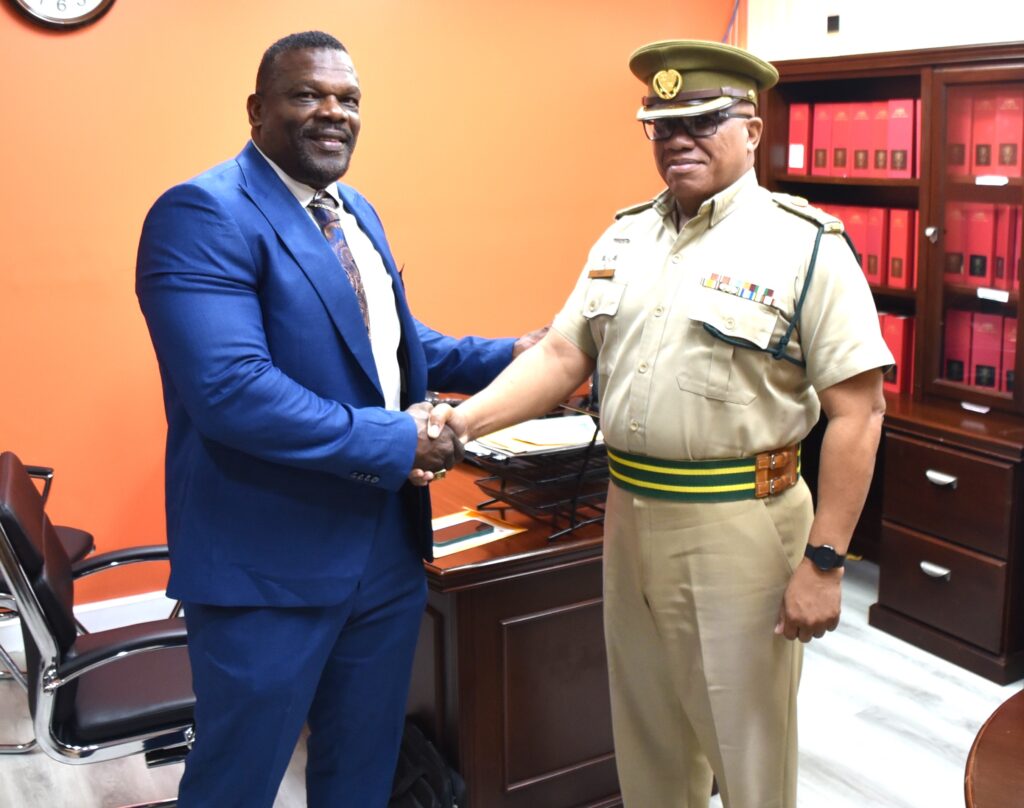 Minister Alexander Meets with Cadet Force Commandant (Ag)